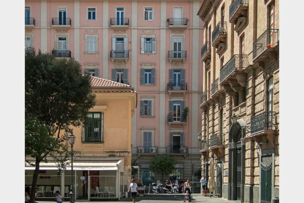 A Casa Di Adri Apartamento Salerno Exterior foto